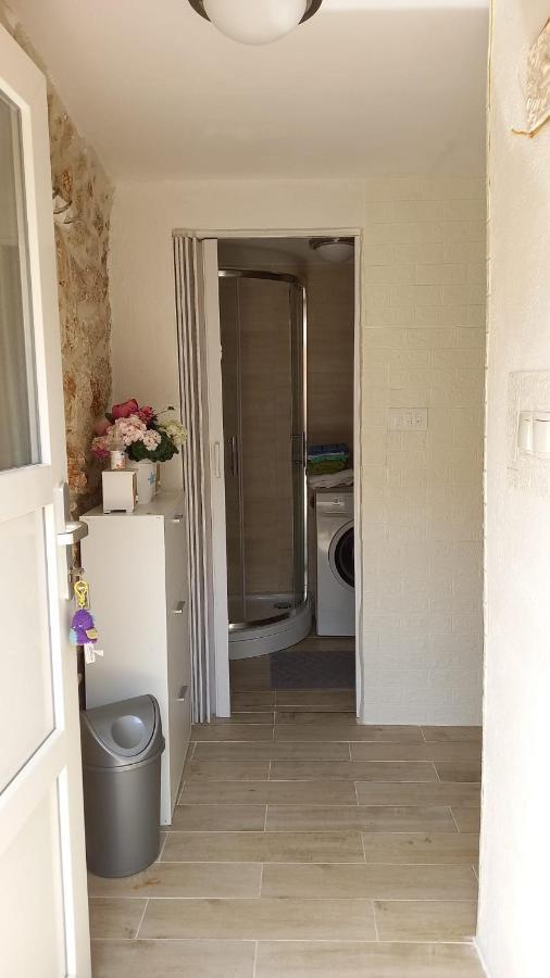 Apartman Niki, Medov Dolac - Lovrecアパートメント エクステリア 写真